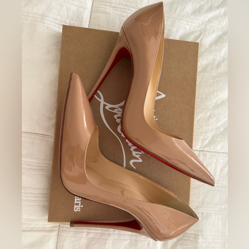 Christian Louboutin So Kate 120 nude patent leather pumps. 8.5. Like new.